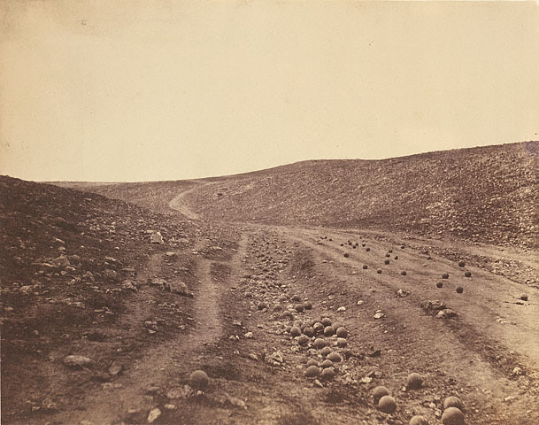 Valley_oh_the_Shadow_of_Death_-_Roger_Fenton_-_1855.jpg